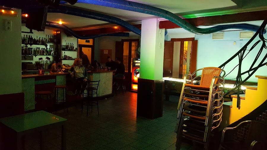 Pub L