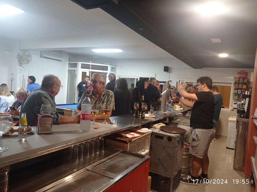 Bar Tolo's
