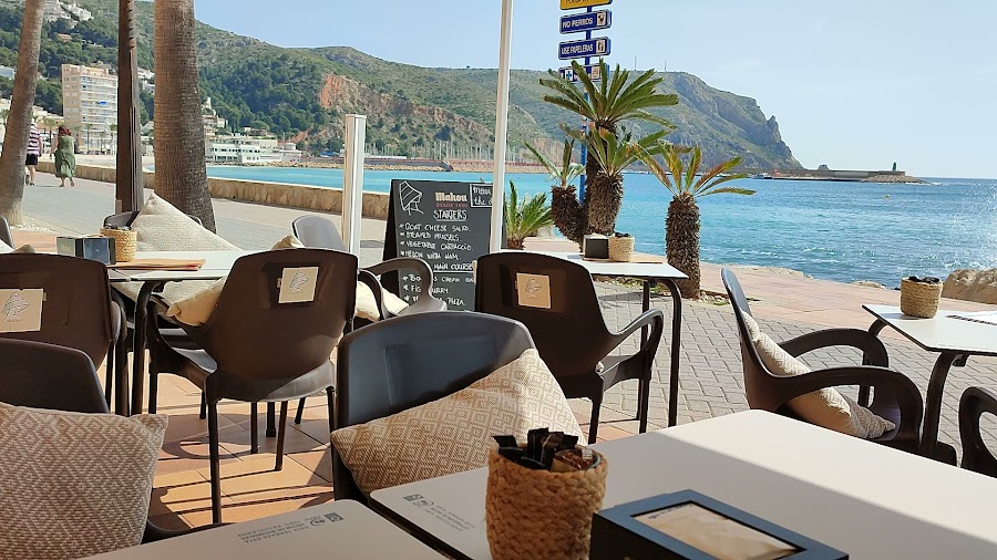 CalaViuda bar & restaurant
